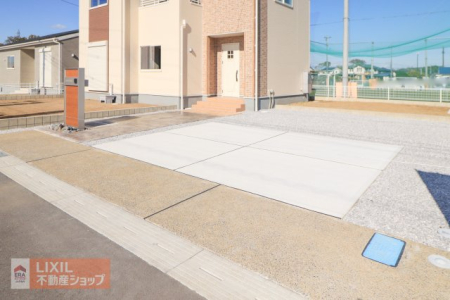  yԃXy[Xznʐ^BƂԃXy[XłB