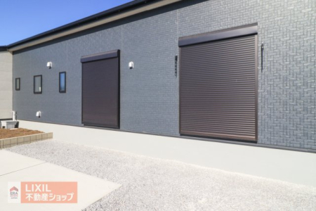  yhƐݔznʐ^BPKrOɂ͉J̋ɂ𗧂hƃVb^[Ă܂B