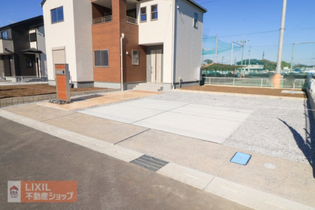  yԃXy[Xznʐ^BƂԃXy[XłB