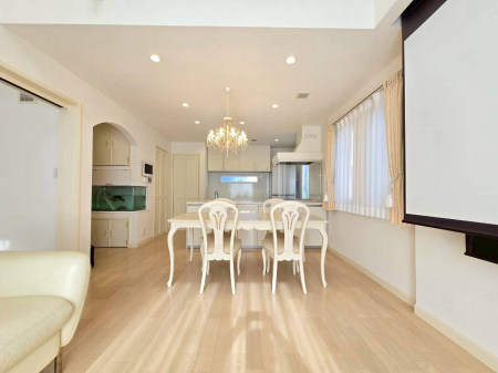 ���r���O �J���I�Ȑ������Ɩ��邢���A�S�ً󒲂̉��K���͉Ƒ��̐S�n�悢���Ԃ����o���Ă���܂���