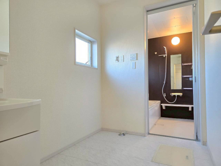  �y�����h���[�X�y�[�X�z