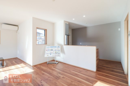  �y�_�C�j���O�z���n�����ʐ^�B�Ƒ��ł��낰��_�C�j���O�ł��B