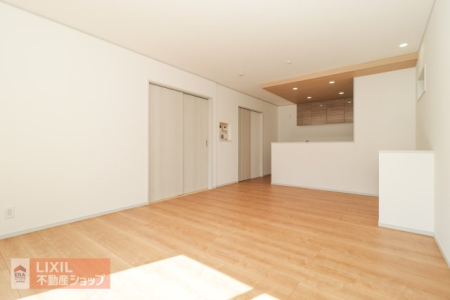  �y���r���O�_�C�j���O�z���n�����ʐ^�B�Ƒ��ŉ߂����邭�났�̋��