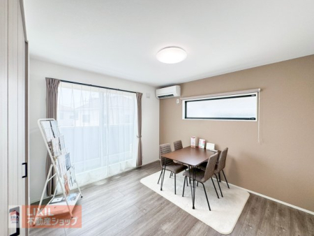 ���̑����� �y�m���z2�K�̗m���ł��B���q�l�̕׋����ƃx�b�h��u����\���ȍL�����������܂��B�z�������ʕ����S�n�悢�m���� 