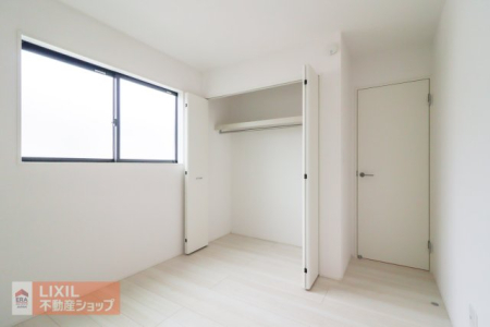 �Q�� �y�Q���z���n�����ʐ^�B���邢�̌��̓����Q���ł��B