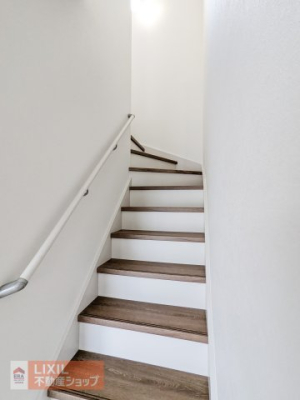 ���̑����� �y�����z���n�����ʐ^�B�K�i�͎肷�������D�w���񂩂炨�q�l�⍂��҂����S�ł��B