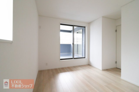 �Q�� �y�Q���z���n�����ʐ^�B���邢�̌��̓����Q���ł��B