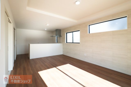  �y�_�C�j���O�z���n�����ʐ^�B�Ƒ��ł��낰��_�C�j���O�ł��B