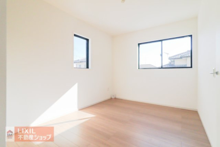 �Q�� �y�Q���z���n�����ʐ^�B���邢�̌��̓����Q���ł��B