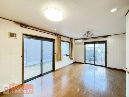 ���r���O �����̕��p���畔���֓������̂����邱�Ƃ��ł��܂��B