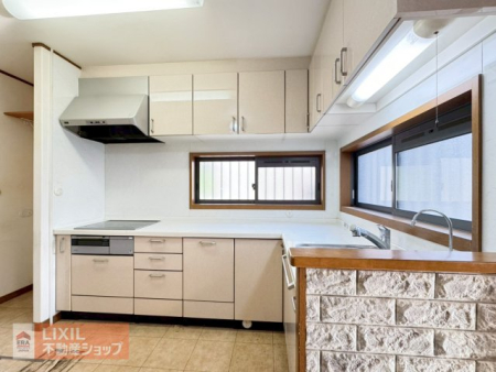 �L�b�`�� ��ƃX�y�[�X�ƃV���N���L�X�X�y�[�X�B�x���ɒU�ߗl�₨�q�l�ƈꏏ�ɒk�΂��Ȃ��炨�������L�X�L�b�`���̊y���݂̂ЂƂB 