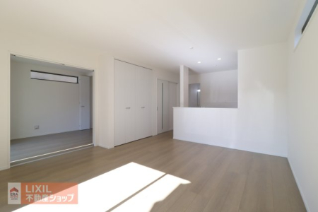  �y�_�C�j���O�z���n�����ʐ^�B�Ƒ��ł��낰��_�C�j���O�ł��B