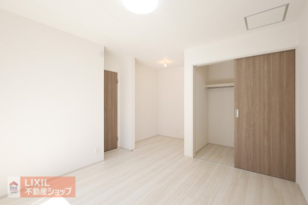 �Q�� �y�Q���z���n�����ʐ^�B���邢�̌��̓����Q���ł��B