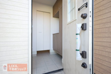  �y�h�Ɛݔ��z���n�����ʐ^�B�Q�d�ň��S�̃_�u�����b�N�B