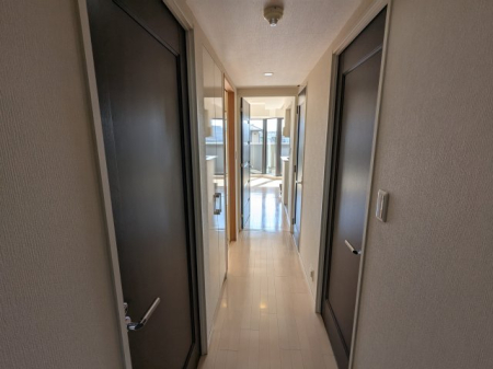 ���� ���ւ��烊�r���O�֔�����L��