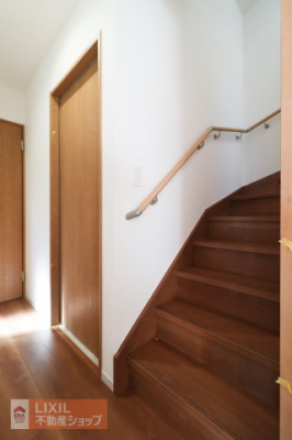 ���̑����� �y�����z���n�����ʐ^�B�K�i�͎肷�������D�w���񂩂炨�q�l�⍂��҂����S�ł��B