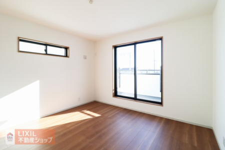 ���̑����� �y�m���z2�ʍ̌����m�ۂ������邢�����͉��₩�Ȏ��Ԃ�����܂��B���ʂ����ǂ��A��ϋ��S�n�̗ǂ���ԂƂȂ��Ă���܂��B�u�₩�ȕ��������ċN���钩�́A���K�����̎n�܂�ɁB 