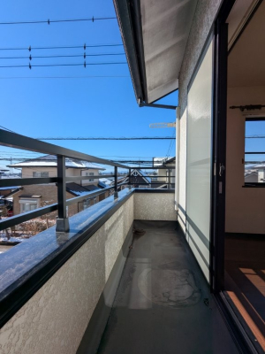 �o���R�j�[ -