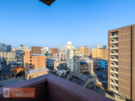 ���̑� �k���̃o���R�j�[����̌i�ςł��B �O�̌����Ƃ̋��������邽�߁A���������Ȃ��J���I�Ȍ����炵�ł��I