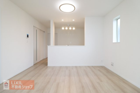  �y�_�C�j���O�z���n�����ʐ^�B�Ƒ��ł��낰��_�C�j���O�ł��B