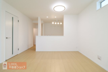  �y�_�C�j���O�z���n�����ʐ^�B�Ƒ��ł��낰��_�C�j���O�ł��B