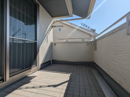 �o���R�j�[ -