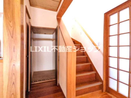 ���̑����� �K�i���̎��[�ł�