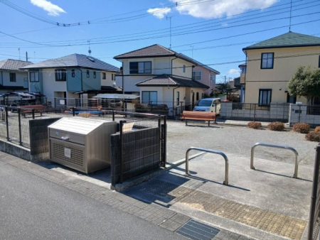 ���ӊ� ���������������B�Ǘ����ꂽ�S�~�X�e�[�V�����B