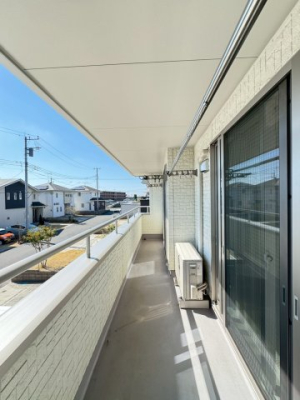 �o���R�j�[ �L�X�o���R�j�[�ł��z�c����󕨂��������񊱂��邾���łȂ��A���͂̎������C�ɂ����Ƀv���C�x�[�g�Ȏ��Ԃ��߂��������b�N�X��ԂƂ��Ă��g���܂��ˁ�