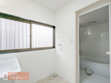  �y�����h���[�X�y�[�X�z���n�����ʐ^�B