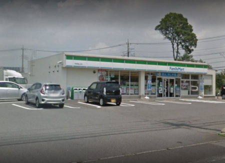 ���ӊ� �y�R���r�j�G���X�X�g�A�z�t�@�~���[�}�[�g�F�s�{�u�㒬�X�܂�1066��