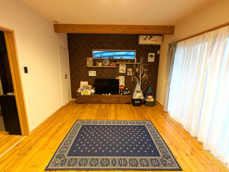 ���̑����� ���r���O