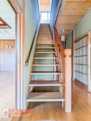 ���̑����� �؂̉������������K�i�́A���ɂ�Ƃ肪����A�����Ɏ��Y��������S�̐݌v�ł��I