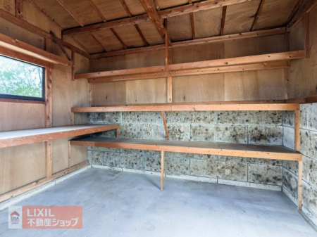 ���̑����� �������ɂ͑q�ɂ�����A�A�E�g�h�A�p�i��^�C�����̑�^�p�i��ۊǂ��邱�Ƃ��ł��܂��I