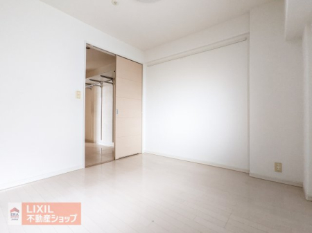 ���̑����� �u�N���[�[�b�g�����ŁA���������X�b�L���g����@�\�I�ȊԎ��B�v