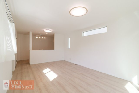  �y���r���O�_�C�j���O�z���n�����ʐ^�B�Ƒ��ŉ߂����邭�났�̋��