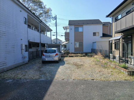  �y���ԏ�^���n�ʐ^�z�������Ƃ������ԃX�y�[�X�́A����R�䒓�ԉ\�B���ԏ�͍����~���Ŏd�グ���Ă���A���Ԃ�����Â炢�ł��B�J�[�|�[�g������Ă������܂��B