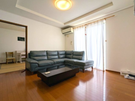 ���r���O ���̕��i���A��炵�̈ꕔ�ɁB���������������ƁA�Ί炠�ӂ���炵�̎n�܂�ł��B���Ј�x�A���̌����炵��̊����Ă݂܂��񂩁B 