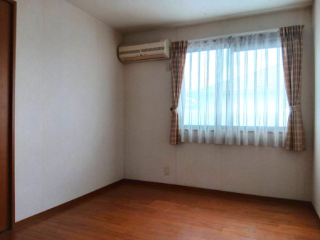 ���̑����� �y�m���^���n�ʐ^�z�Q�K�Q���̗m���́A��ɖʂ������ɂ���������ǍD�B�N���[�[�b�g���ݒu����Ă��܂��B