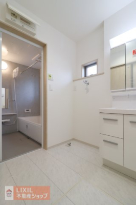  �y�����h���[�X�y�[�X�z���n�����ʐ^�B�Ǝ������Ȃǎg�����肪�悭�A�����󂪂��₷���ł��ˁB