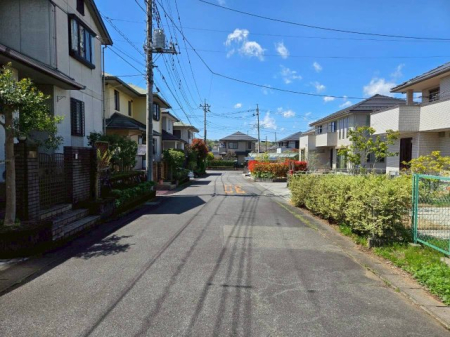 ���̑� ��Ƃ肠�镝���̑O�ʓ��H�B���ʂ����ǂ��A���Ԃ̏o������◣�����X���[�Y�ɍs���܂��B�^�]�����ȕ���A�傫�߂̂��Ԃ��������̕������S�ł��B