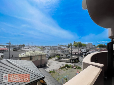 ���̑� �������C�ɂȂ�Ȃ��J���I�Ȓ��]�B�J�[�e�����J���ĉ߂����鎩�R�ȋ�ԁB