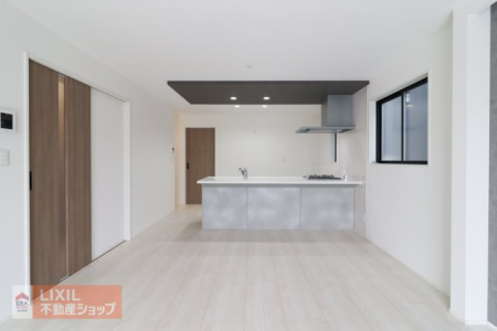  �y���r���O�_�C�j���O�z���n�����ʐ^�B�Ƒ��ŉ߂����邭�났�̋��
