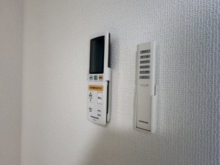 ���̑����� �G�A�R���Ɩ��t���ł��B