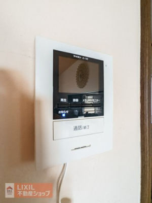  �J���[TV�C���^�[�z���B�J���[�ŉf����������̂ŁA�h�Ƒ΍�Ƃ��Ă�s�v�ȖK��̔����u���b�N�B 